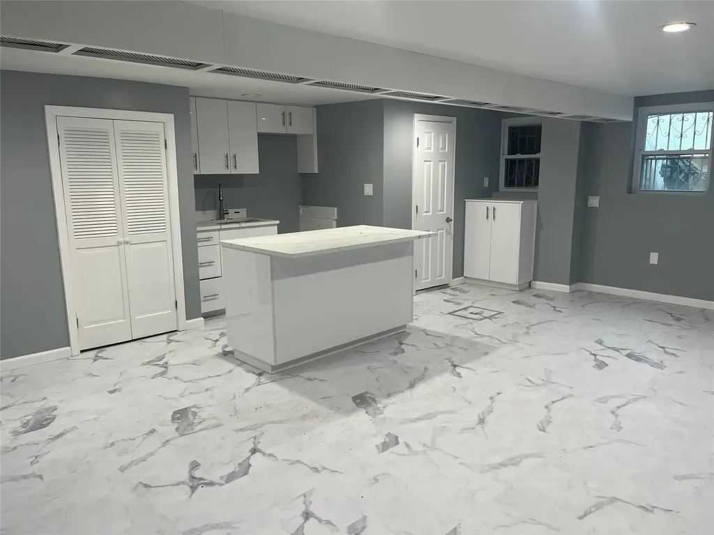 7121 12th Avenue Brooklyn NY 11228