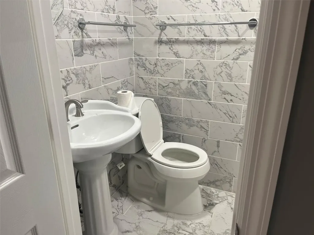 7121 12th Avenue Brooklyn NY 11228