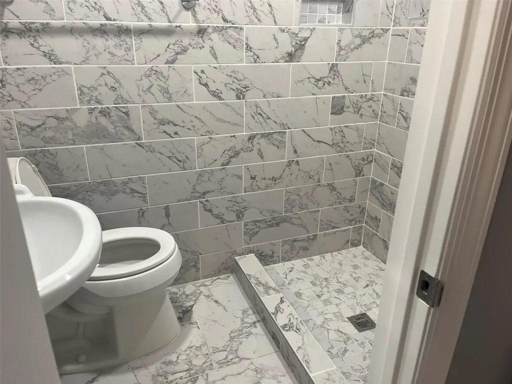 7121 12th Avenue Brooklyn NY 11228