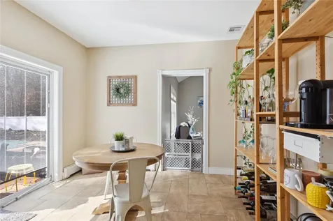 16 Embassy Road Selden NY 11784