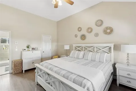 16 Embassy Road Selden NY 11784