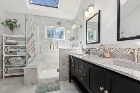 16 Embassy Road Selden NY 11784