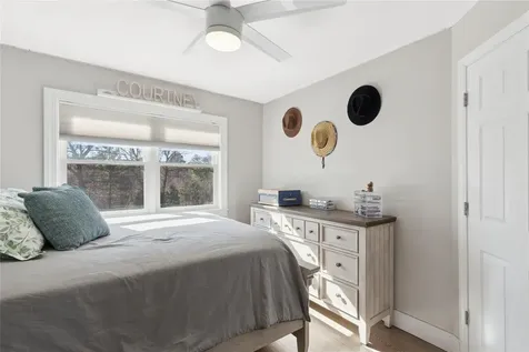 16 Embassy Road Selden NY 11784