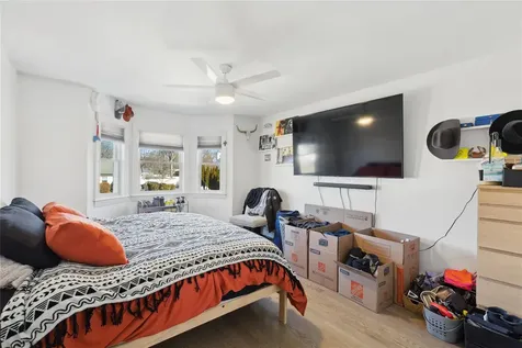 16 Embassy Road Selden NY 11784