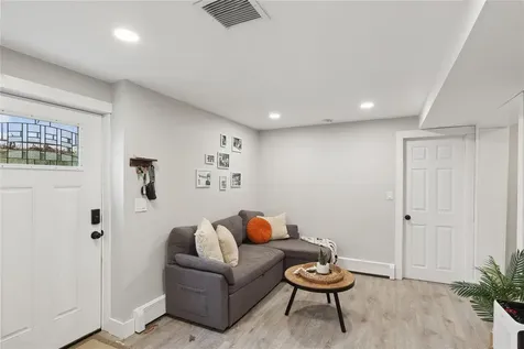 16 Embassy Road Selden NY 11784