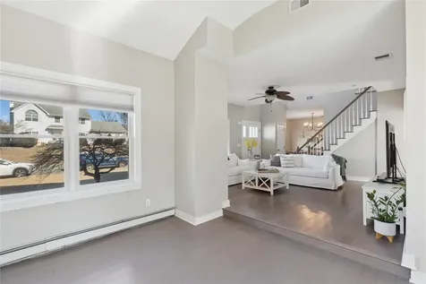 16 Embassy Road Selden NY 11784