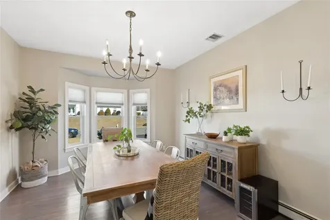 16 Embassy Road Selden NY 11784