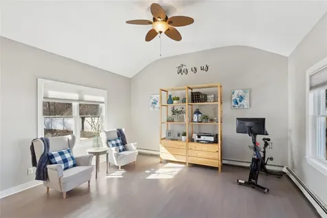 16 Embassy Road Selden NY 11784