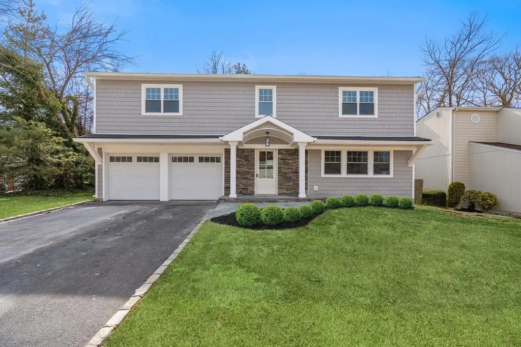 78 Barry Lane Syosset NY 11791