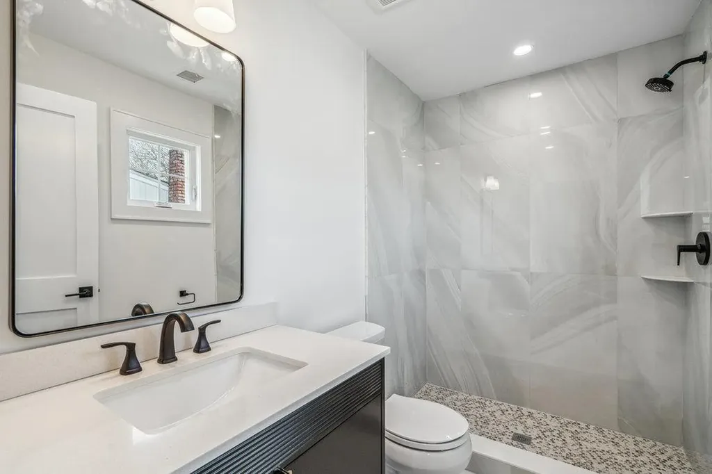 78 Barry Lane Syosset NY 11791