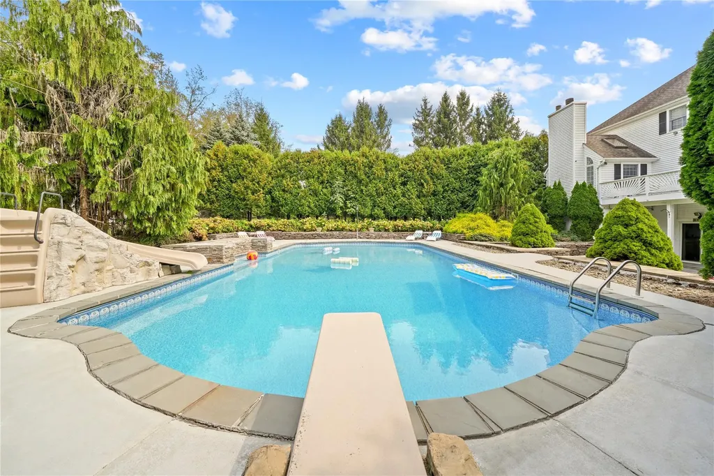 6 Windmill Lane Warwick NY 10990
