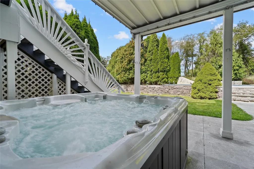 6 Windmill Lane Warwick NY 10990
