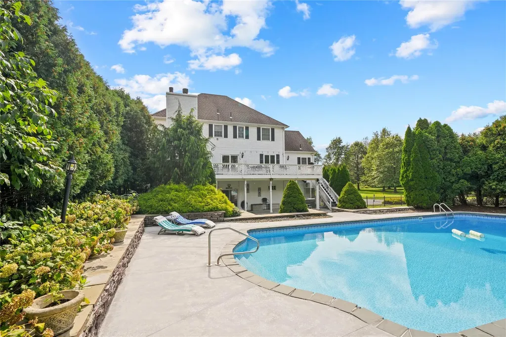 6 Windmill Lane Warwick NY 10990