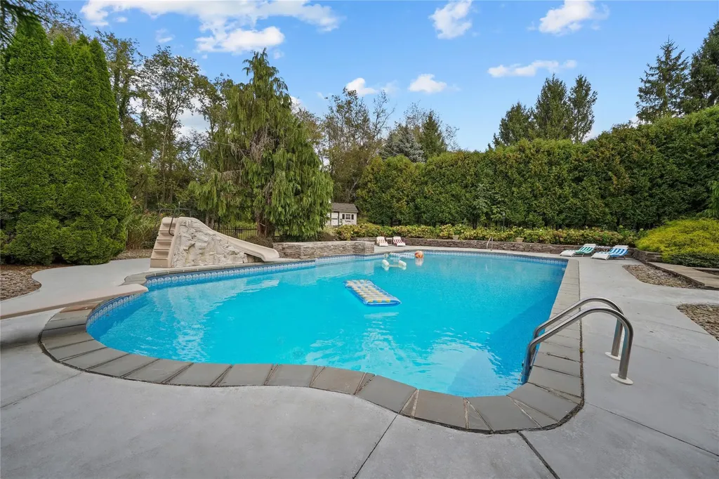 6 Windmill Lane Warwick NY 10990