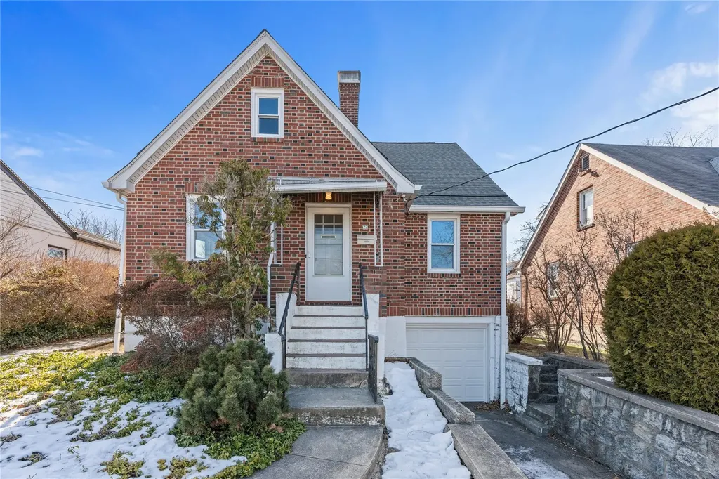22 Pinebrook Road New Rochelle NY 10801
