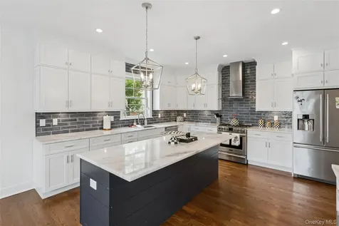 169 Mott Street Oceanside NY 11572
