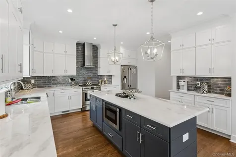 169 Mott Street Oceanside NY 11572