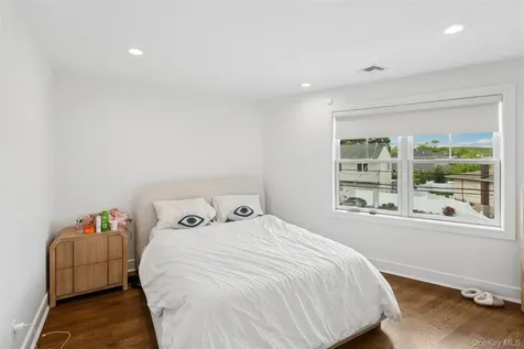 169 Mott Street Oceanside NY 11572