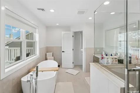 169 Mott Street Oceanside NY 11572