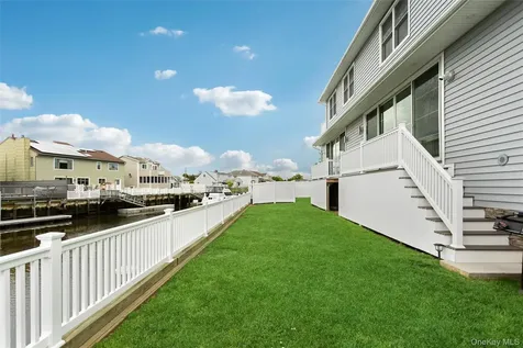 169 Mott Street Oceanside NY 11572