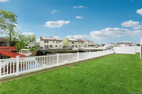 169 Mott Street Oceanside NY 11572