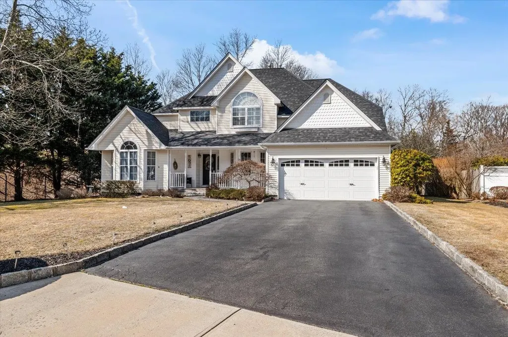 52 Paige Lane Brookhaven NY 11955