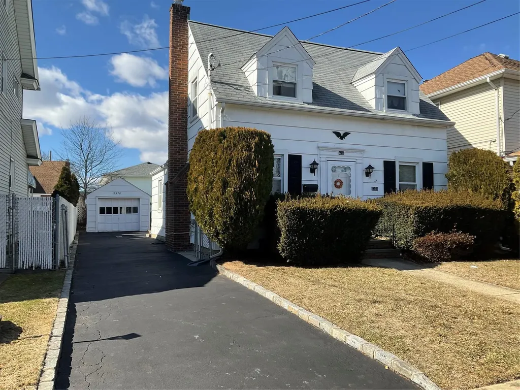 2378 Fox Avenue Baldwin NY 11510
