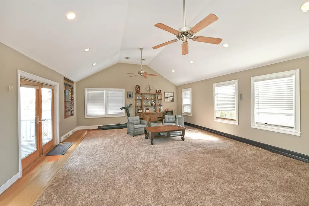 7 Redpine Drive Medford NY 11763