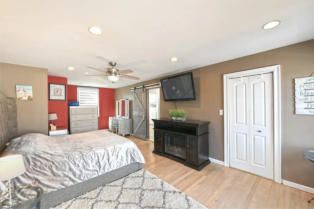 7 Redpine Drive Medford NY 11763