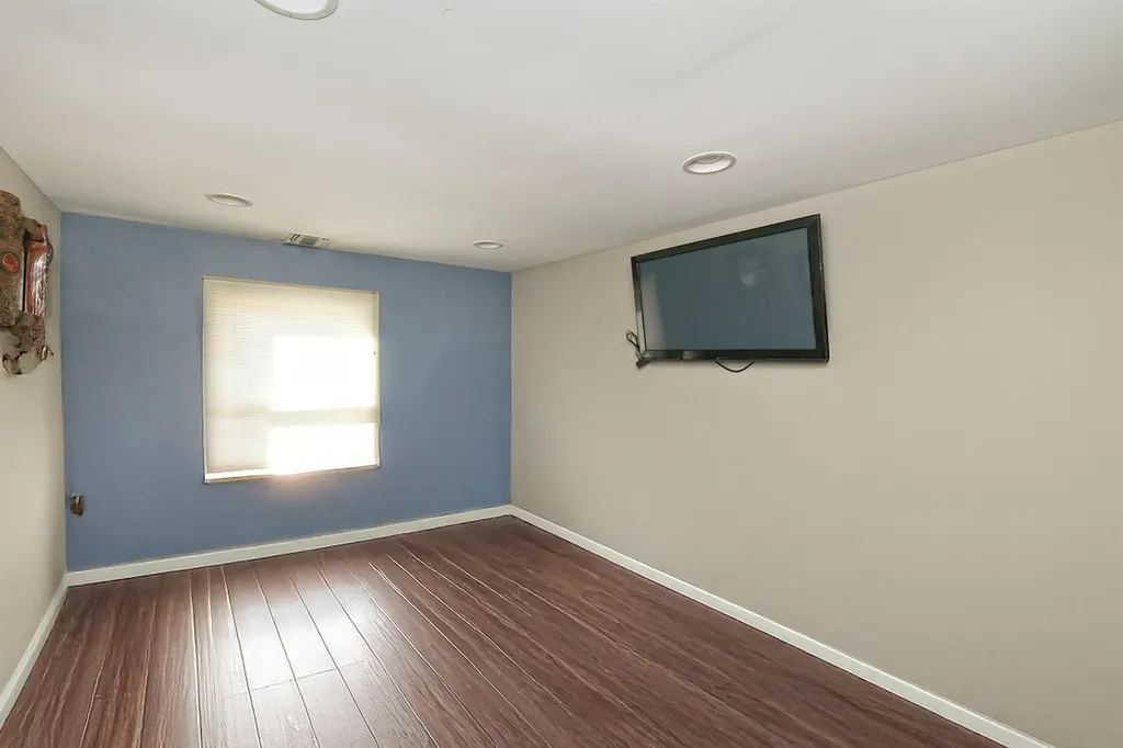 7 Redpine Drive Medford NY 11763