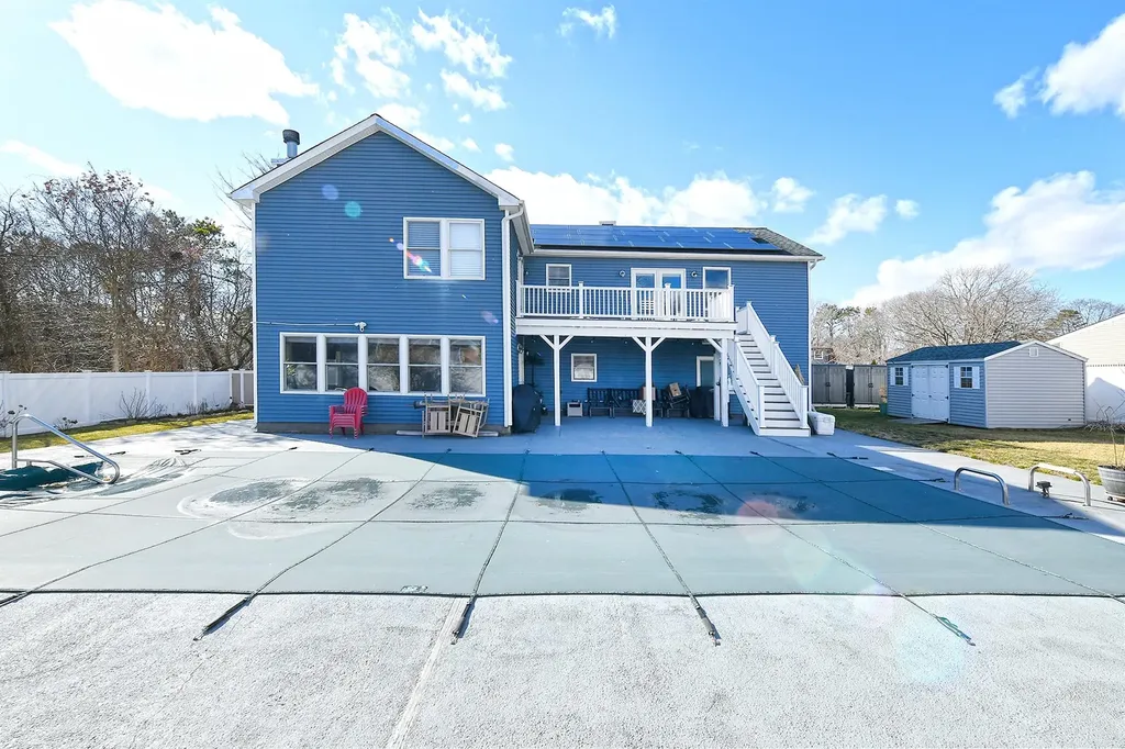 7 Redpine Drive Medford NY 11763