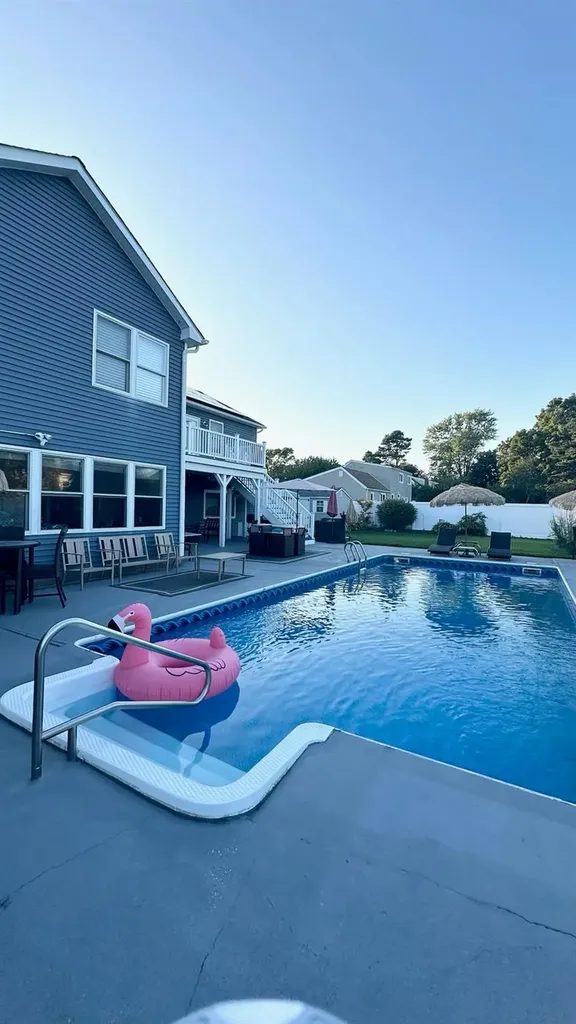 7 Redpine Drive Medford NY 11763