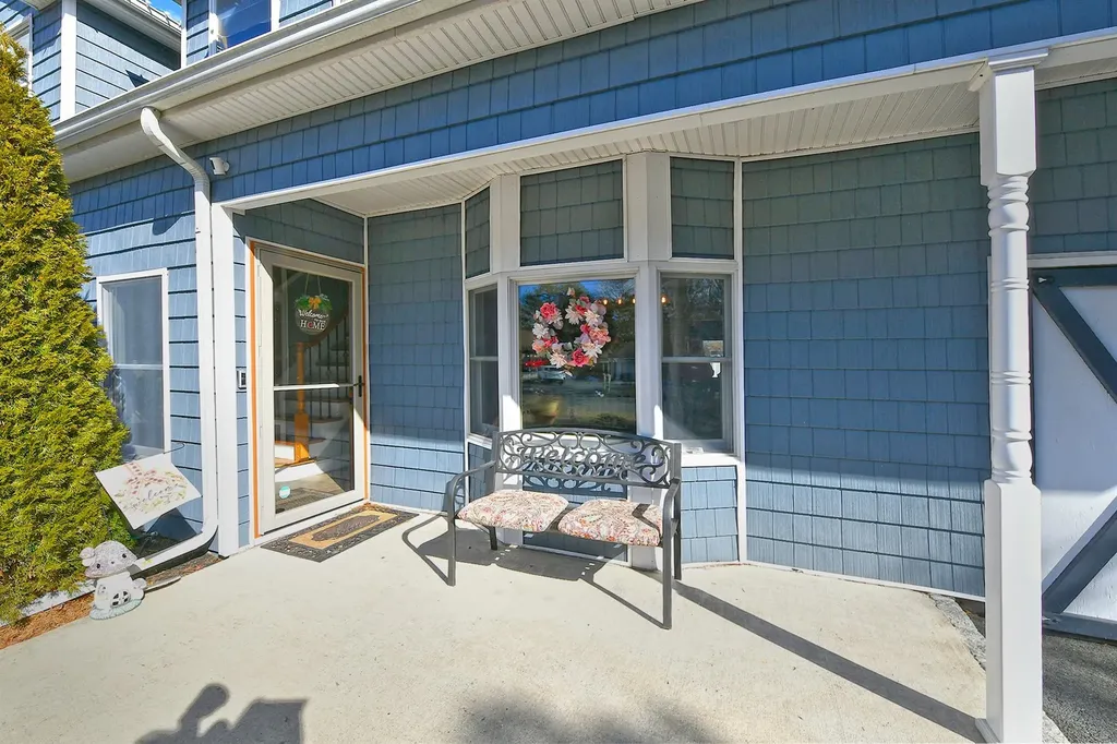 7 Redpine Drive Medford NY 11763