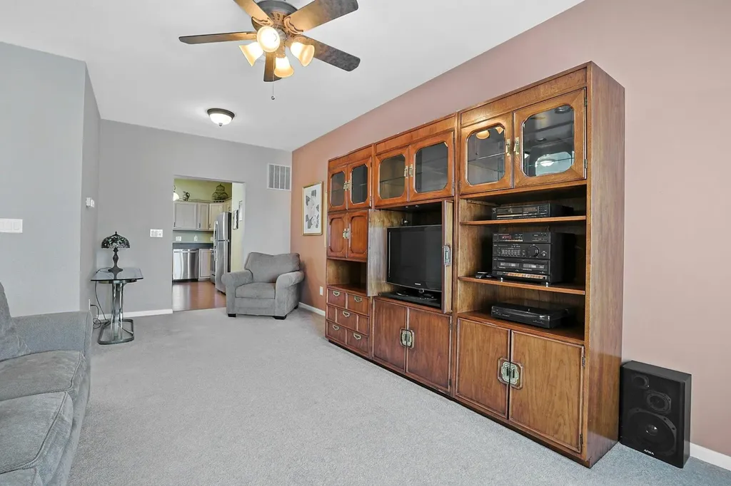 196 Foltim Way Congers NY 10920