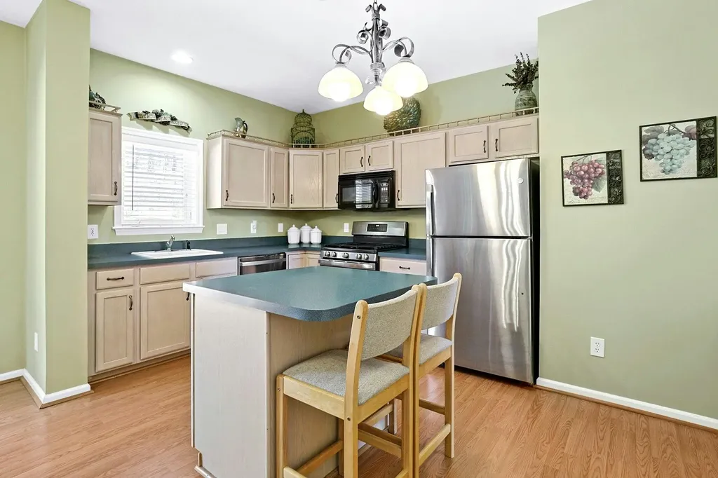 196 Foltim Way Congers NY 10920
