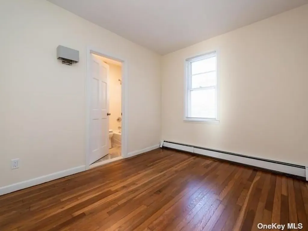 23 Randou Drive Huntington NY 11743
