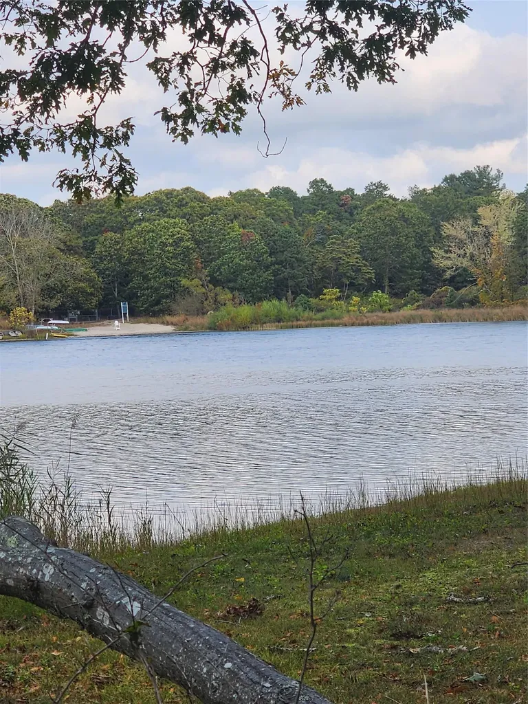 50 Corchaug Trail Ridge NY 11961