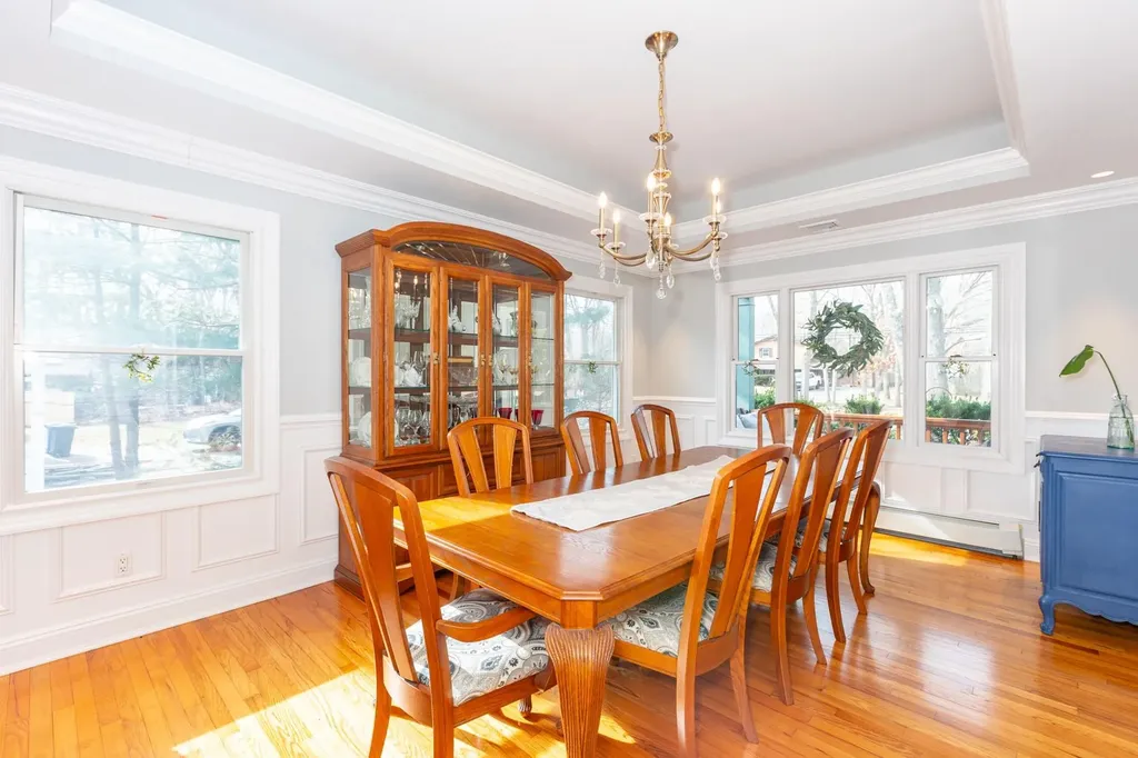 127 Blake Avenue Bohemia NY 11716