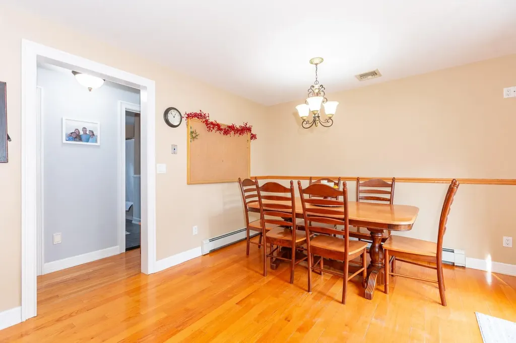 127 Blake Avenue Bohemia NY 11716