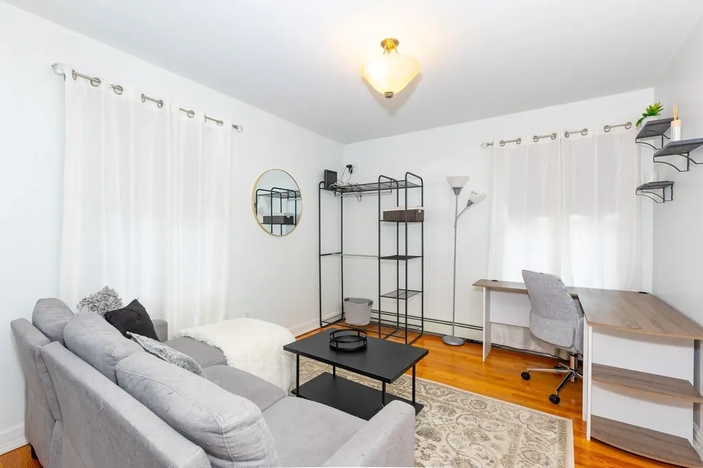 127 Blake Avenue Bohemia NY 11716