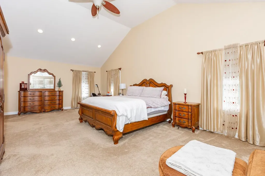 127 Blake Avenue Bohemia NY 11716