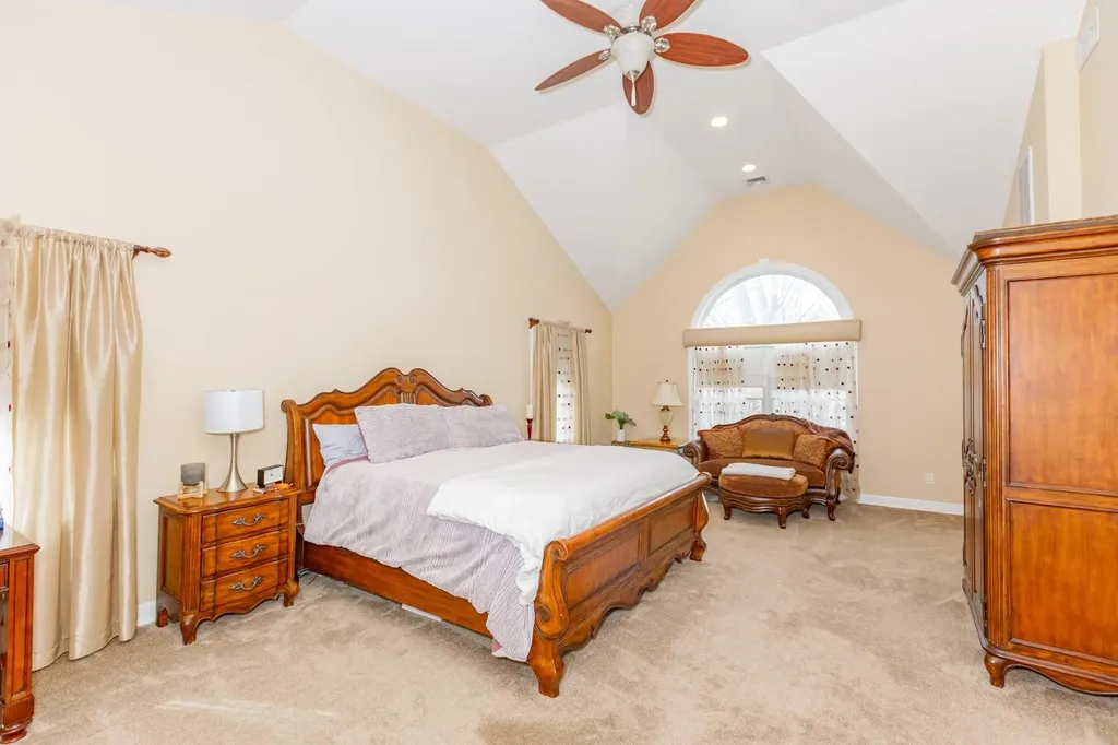 127 Blake Avenue Bohemia NY 11716