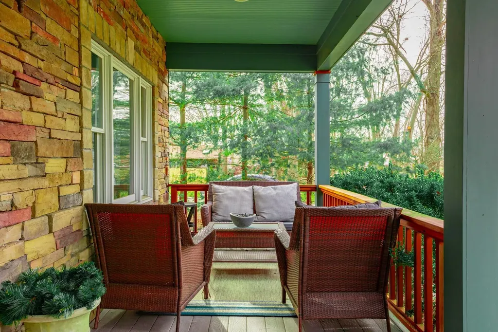 127 Blake Avenue Bohemia NY 11716