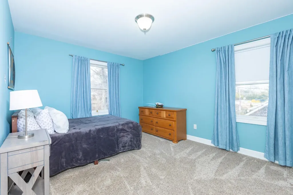 127 Blake Avenue Bohemia NY 11716