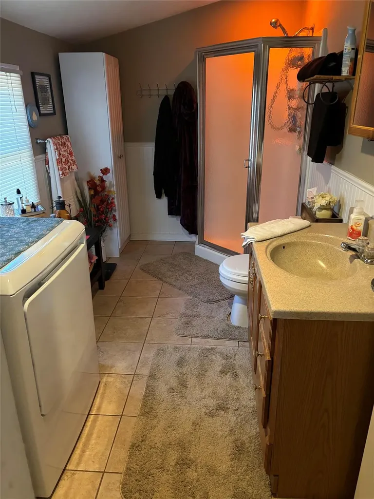 127 Blake Avenue Bohemia NY 11716