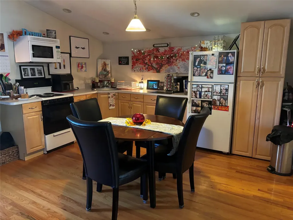 127 Blake Avenue Bohemia NY 11716