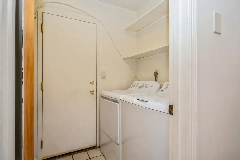 27 Topaz Run Poughkeepsie NY 12603