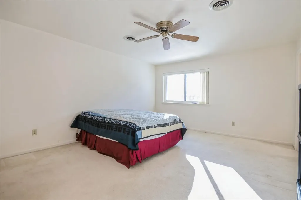 27 Topaz Run Poughkeepsie NY 12603
