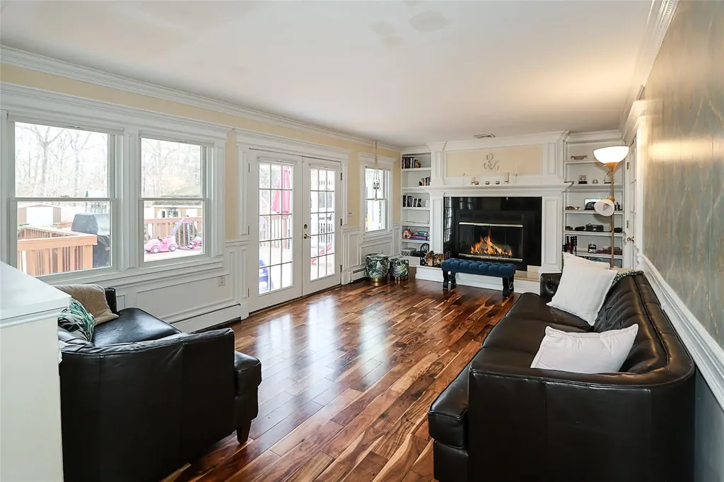 58 Sampson Avenue Islandia NY 11749