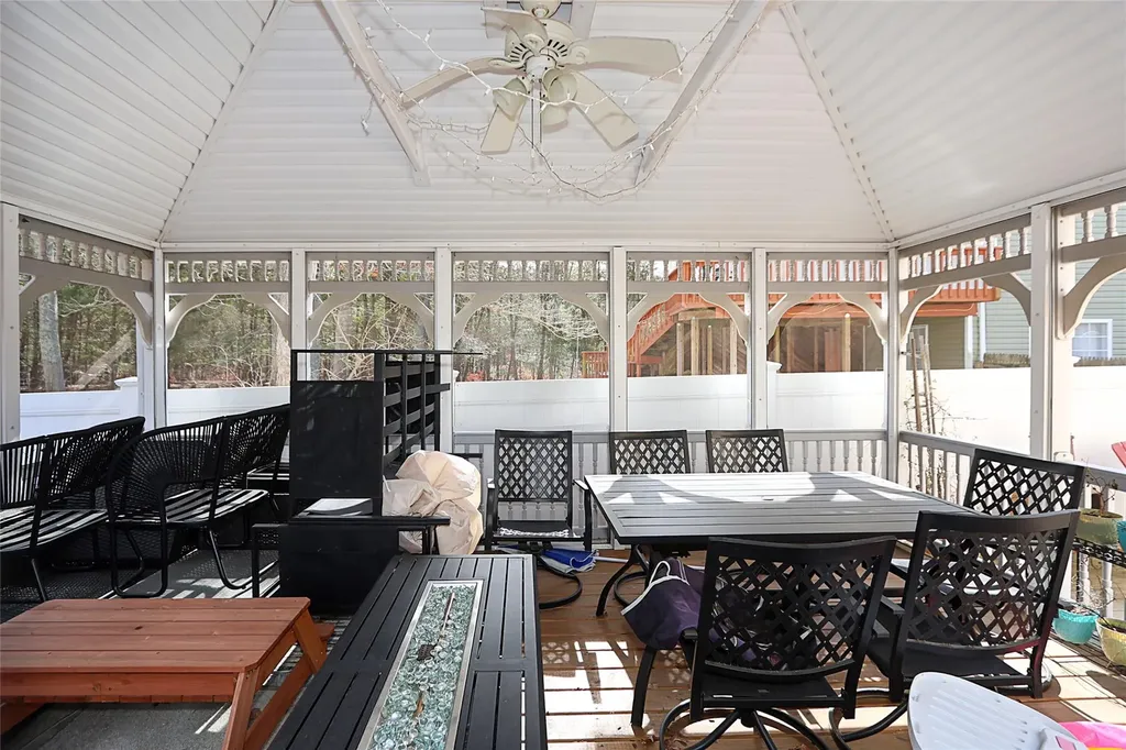 58 Sampson Avenue Islandia NY 11749